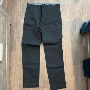 GAP Men’s Black Dress Pants - NEVER WORN - 30x30 Slim Fit